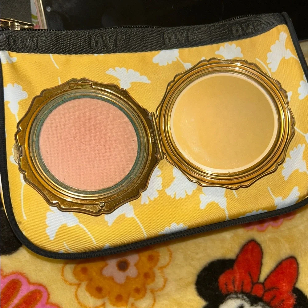 Vintage Stratton powder compact floral embossed - Picture 5 of 11